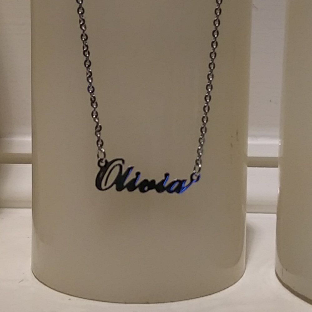 Olivia Name Necklace
